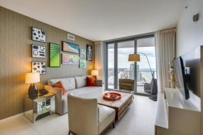 Luxe Hollywood Condo Resort Perks and Beach Access!